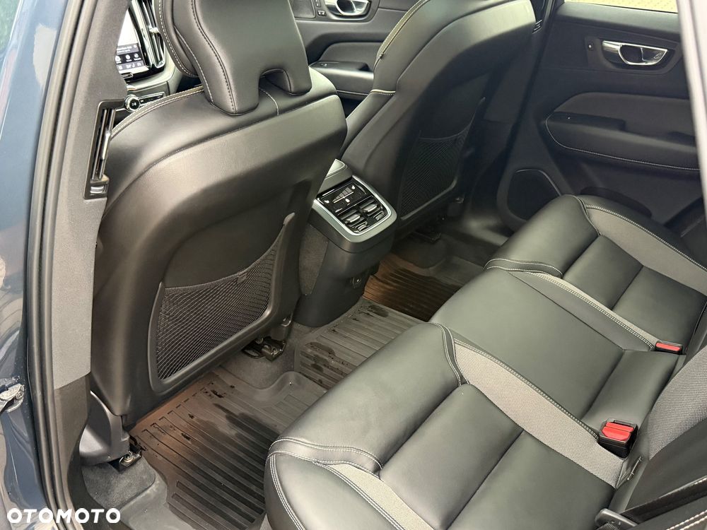 Volvo XC 60 - 24