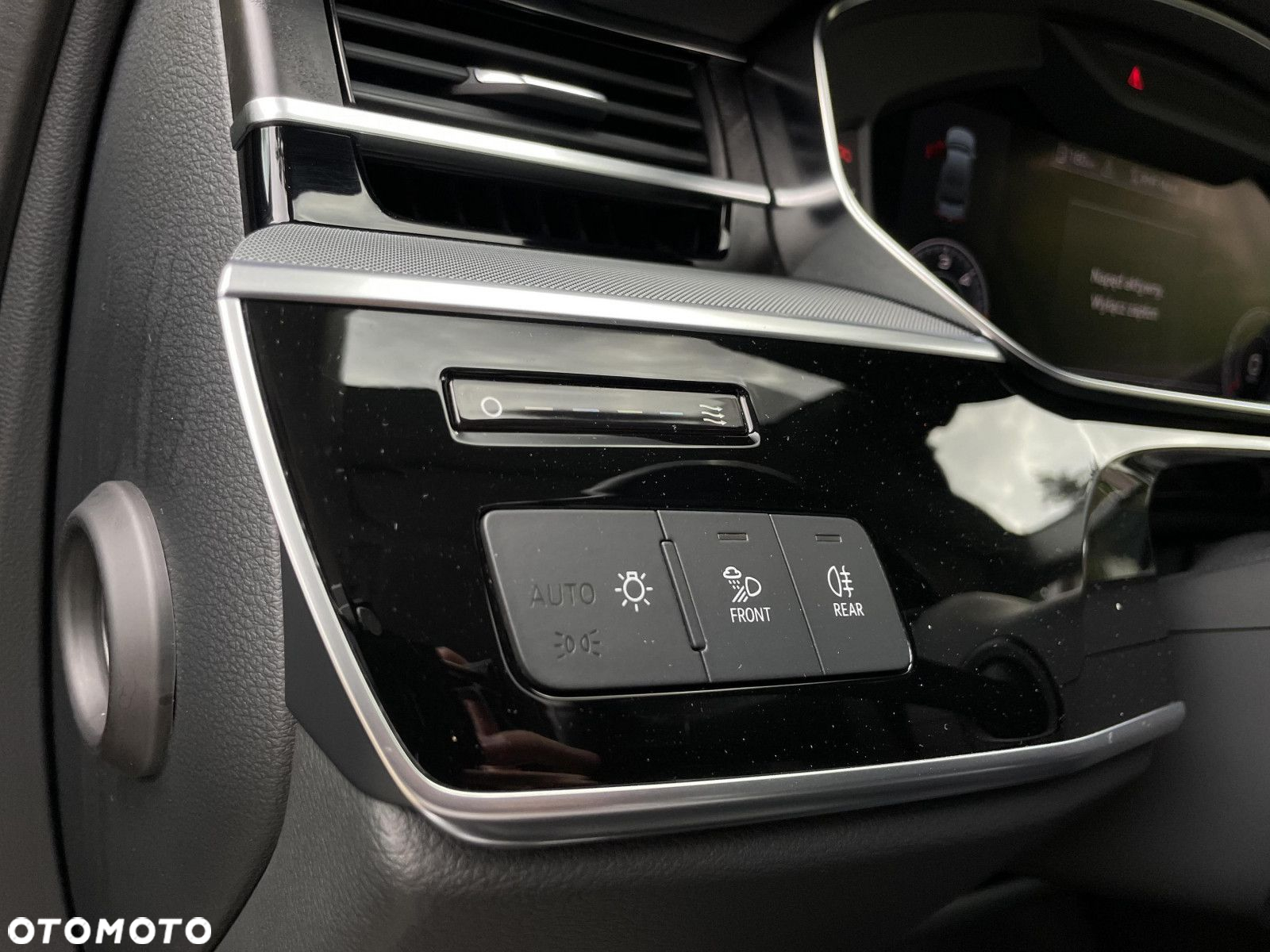 Audi A8 - 12