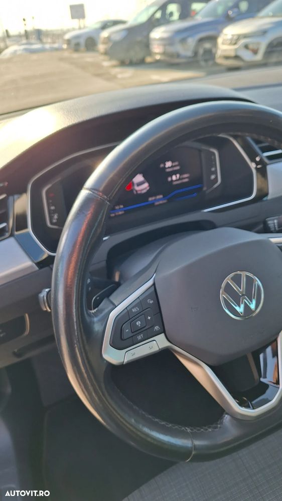 Volkswagen Passat 2.0 TDI DSG Comfortline - 9