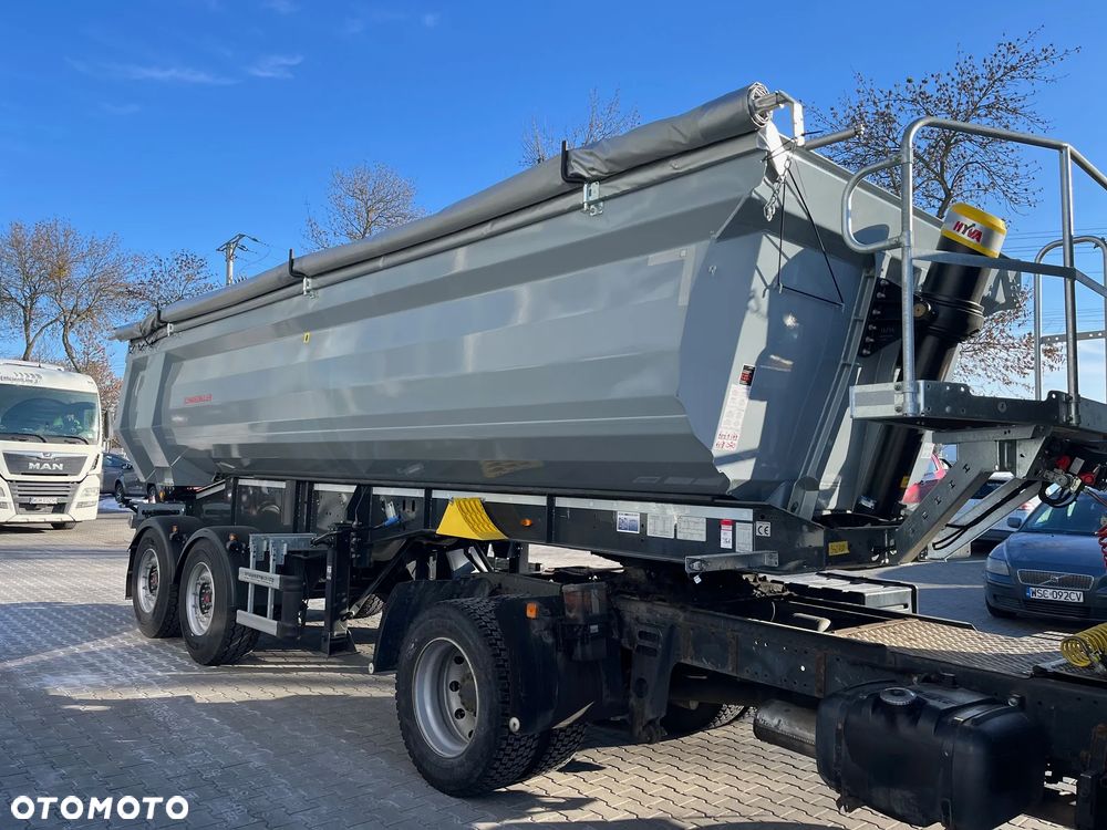 Schwarzmuller Stalowa wywrotka / 2-osiowa / 6x4 / - 2