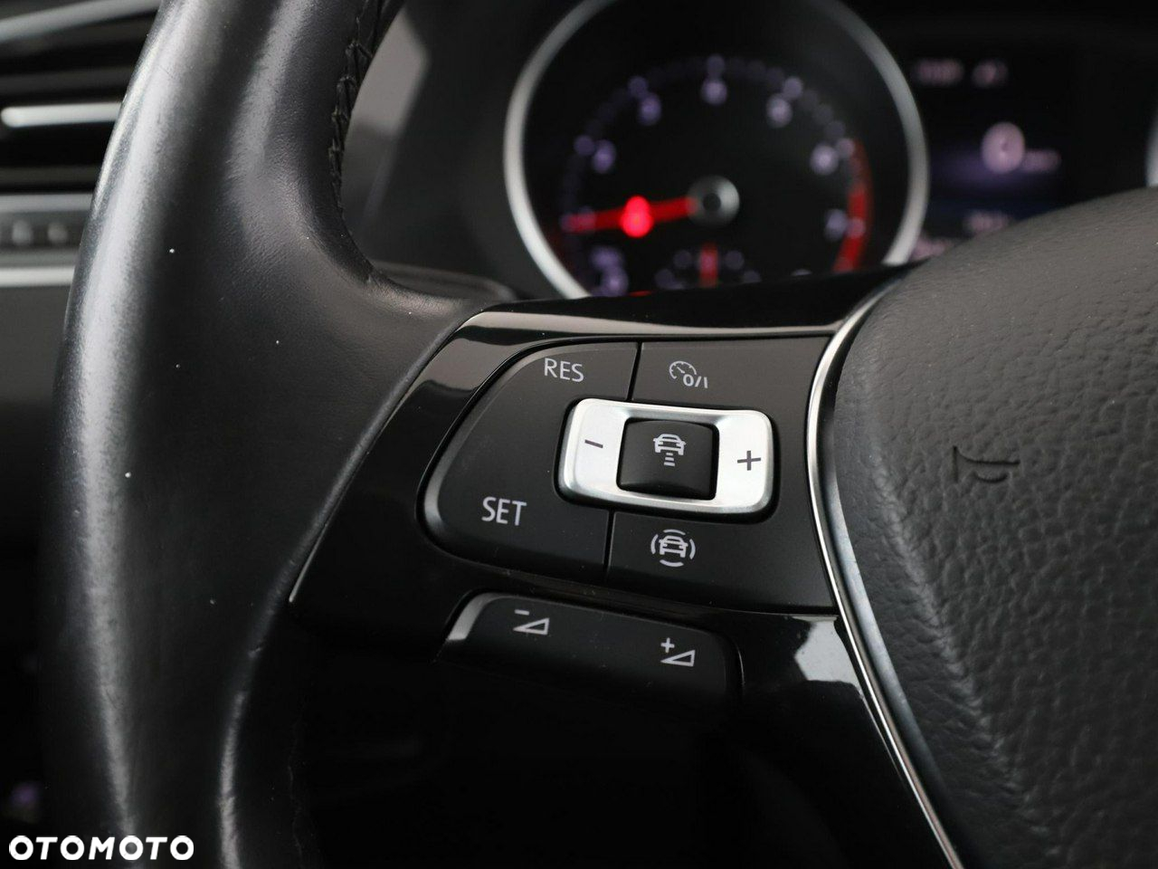 Volkswagen Tiguan 1.5 TSI ACT OPF Comfortline - 32