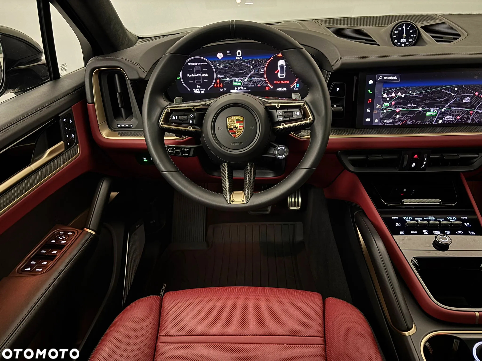 Porsche Cayenne Coupe GTS - 26