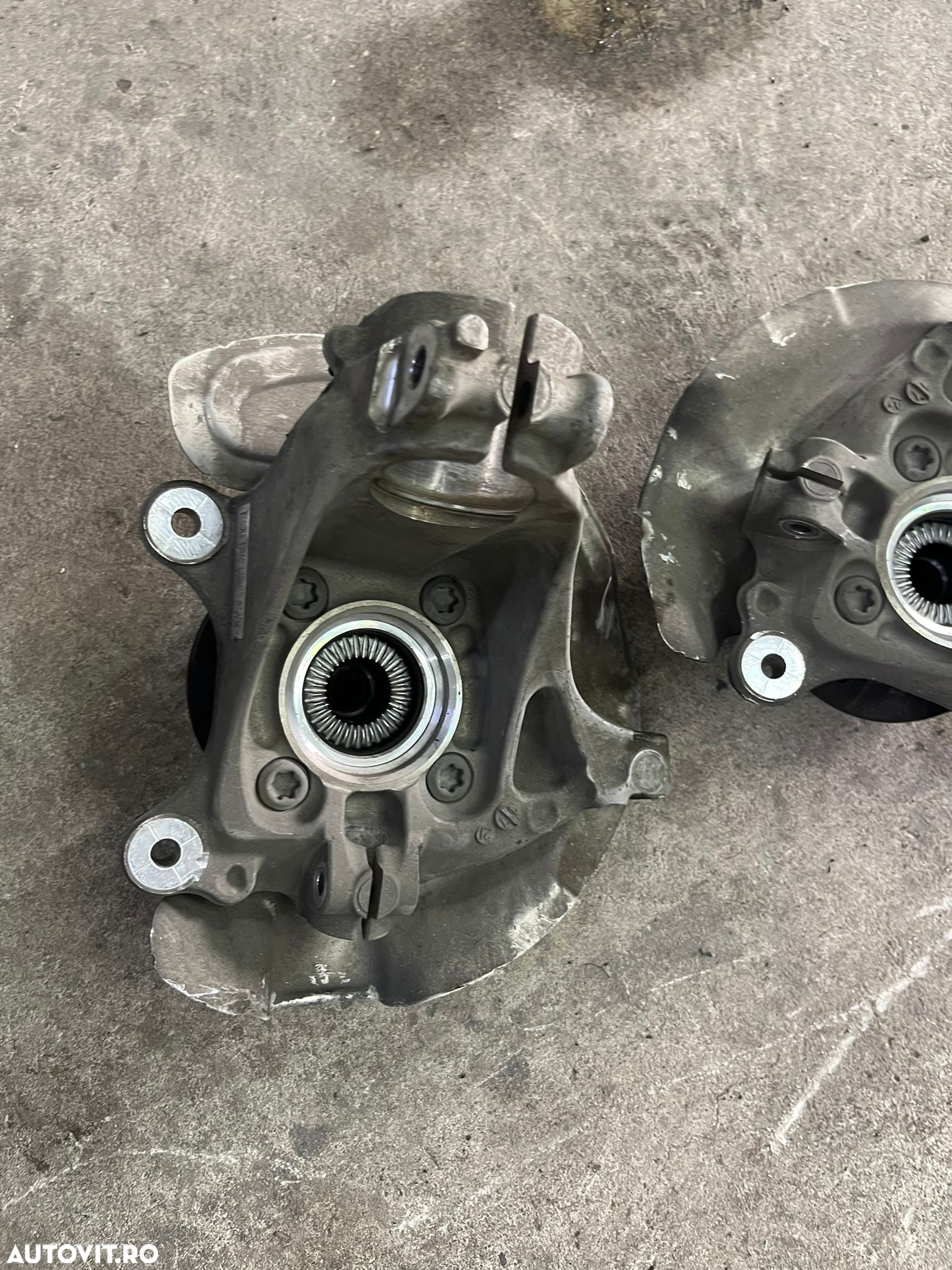 Fuzeta fata cu rulment BMW X1 F48 X-drive an 2016-2022 - 2