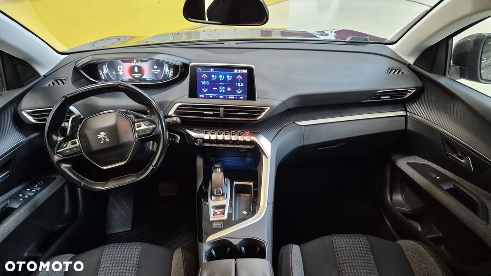 Peugeot 3008 - 8