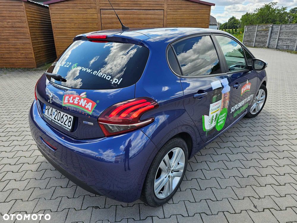Peugeot 208 - 6