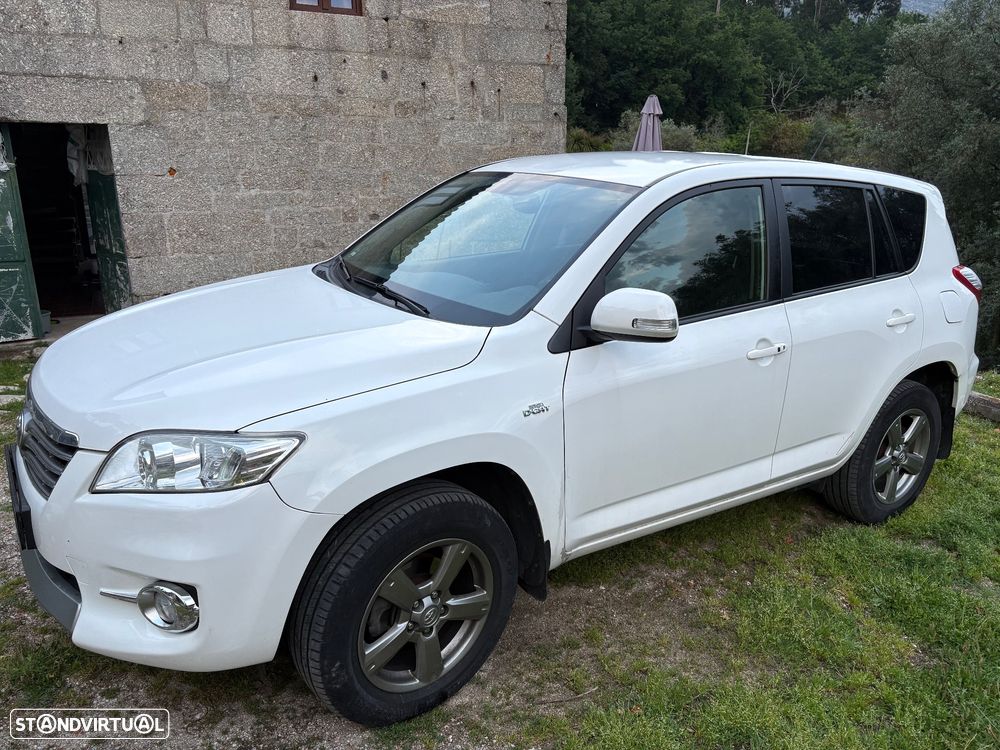 Toyota RAV4 2.2 D-4D 4x4 Executive - 2