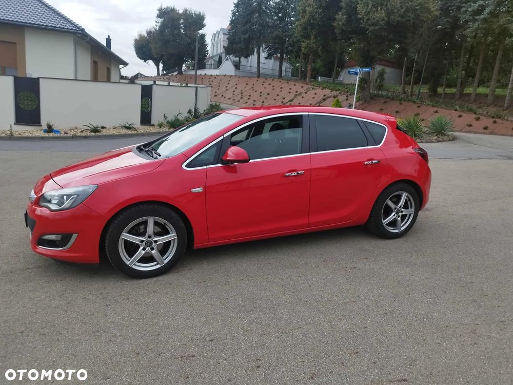 Opel Astra IV 1.6 T Executive - 3