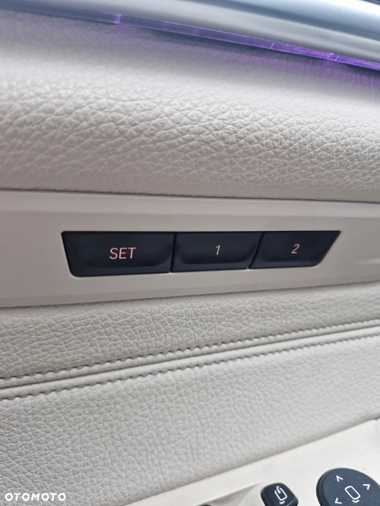 BMW Seria 5 530i M Sport Edition - 17