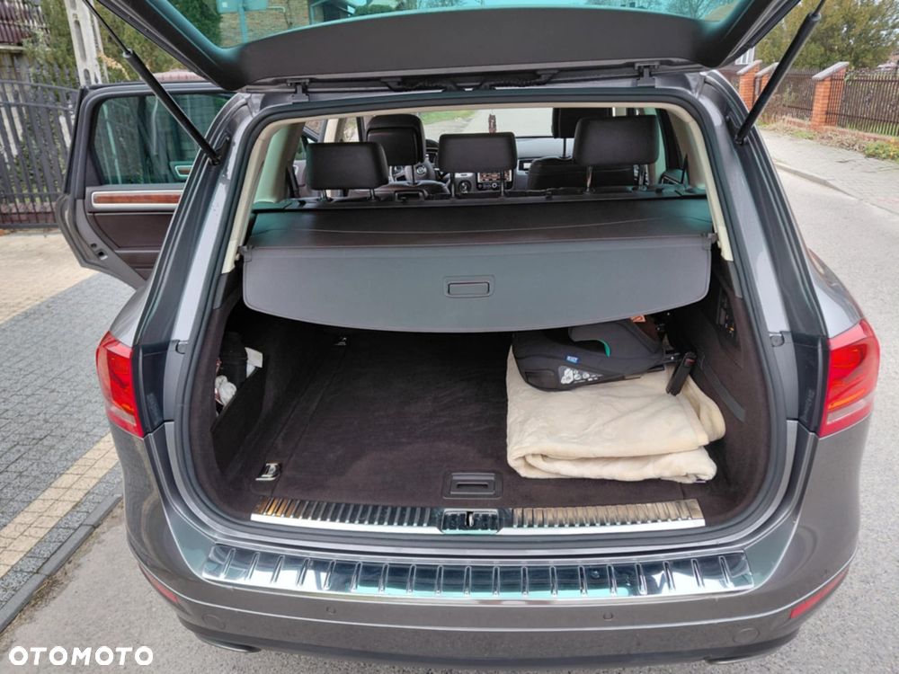 Volkswagen Touareg - 11