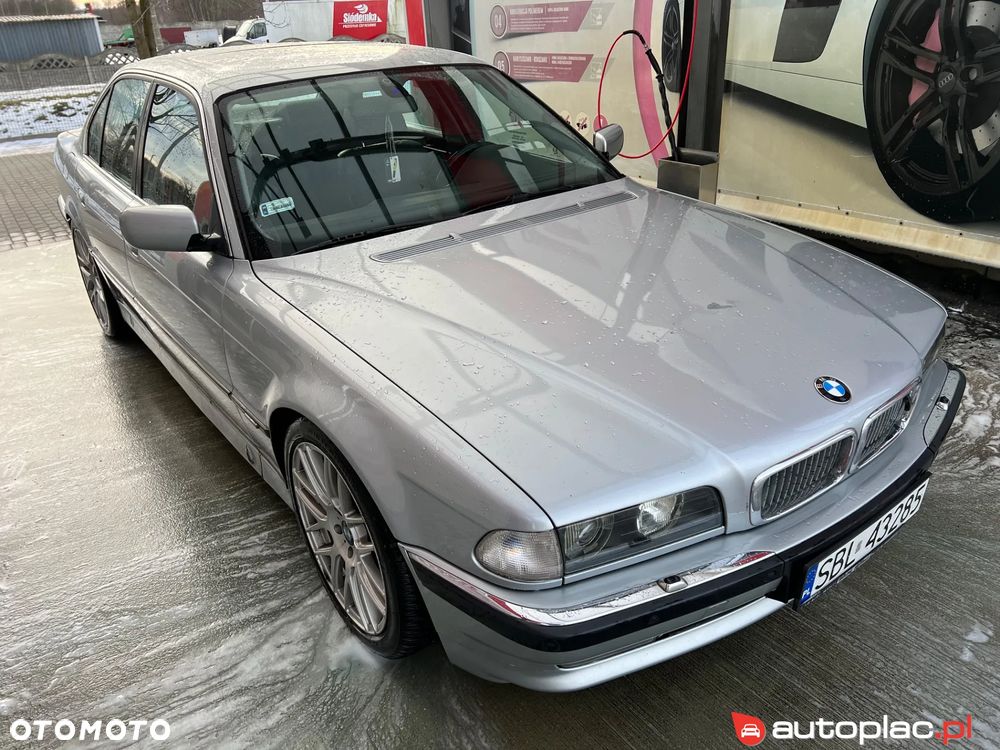 BMW Seria 7 740i - 2