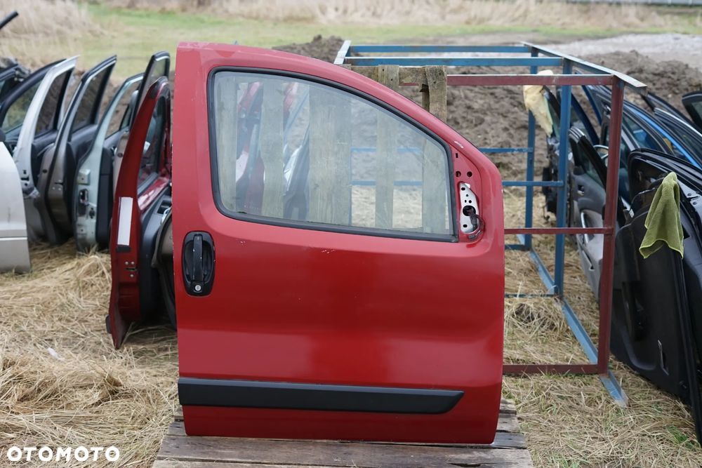 Drzwi przód przednie prawe Peugeot Bipper Nemo Fiorino 163