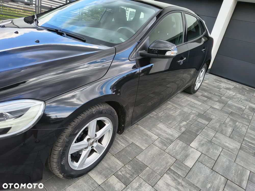 Volvo V40 D2 Momentum - 6
