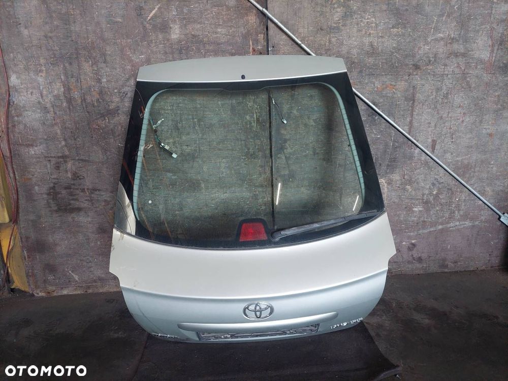 KOMPLETNY TYŁ KLAPA ZDERZAK LAMPY TYŁ TOYOTA AVENSIS T25 1C0 - 7