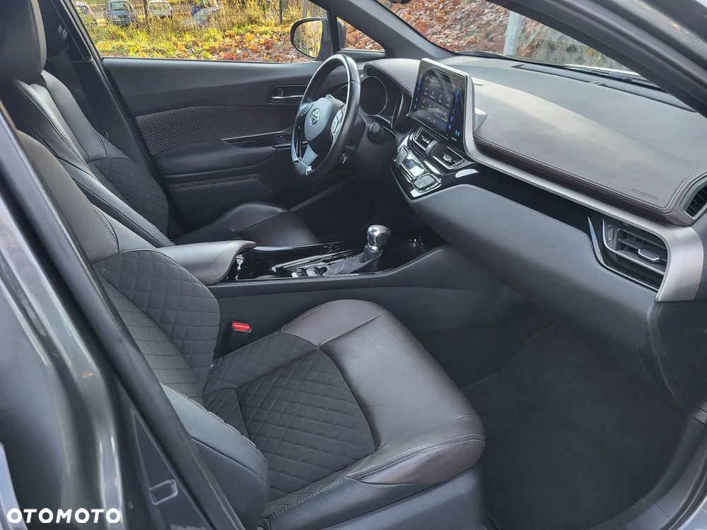 Toyota C-HR 1.2 T GPF Premium CVT 4x4 - 11