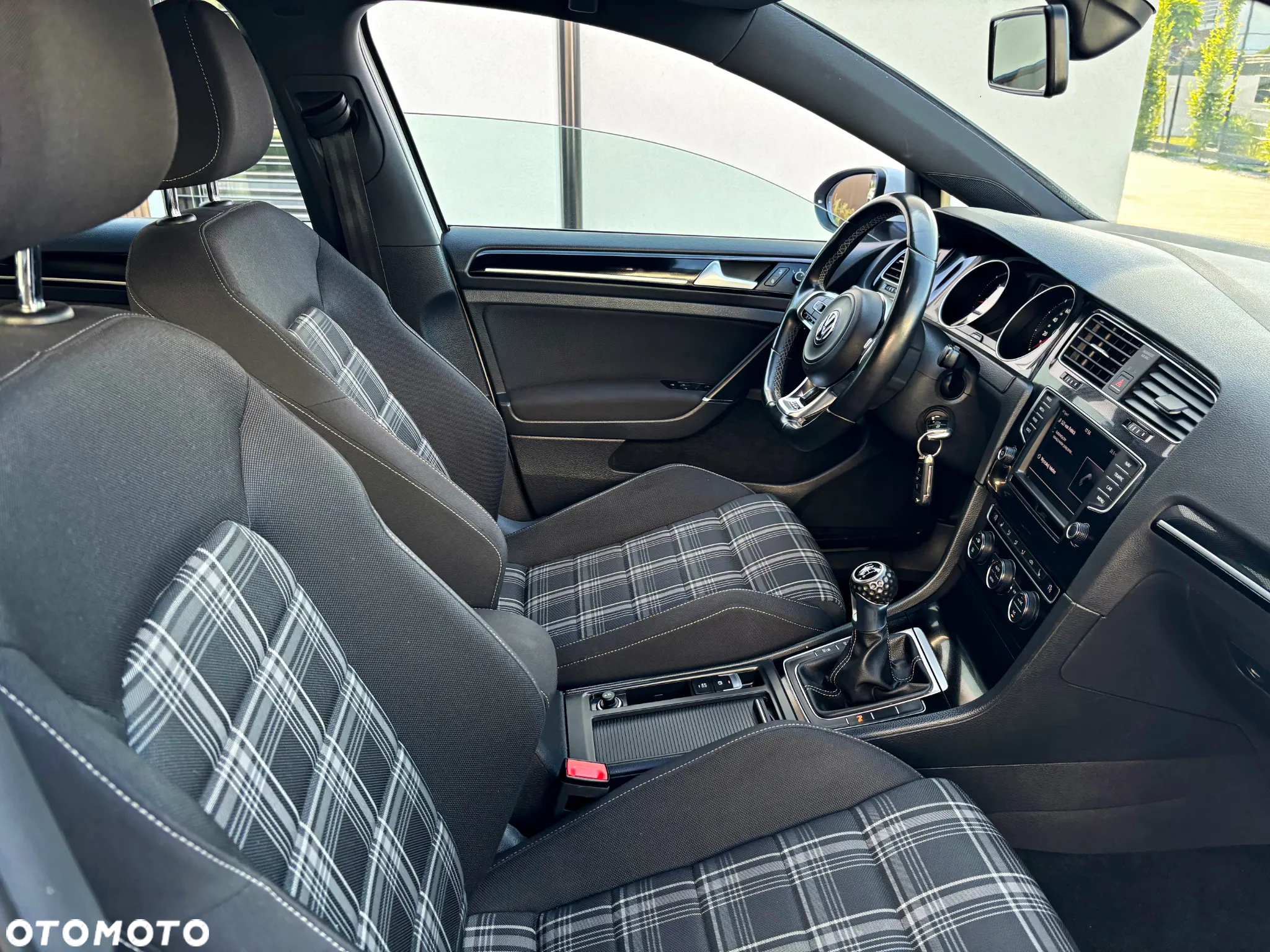 Volkswagen Golf VII 2.0 TDI BMT GTD - 8