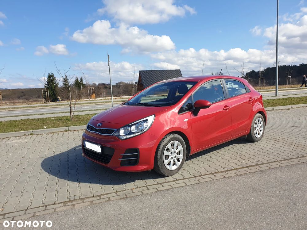 Kia Rio 1.2 L - 1