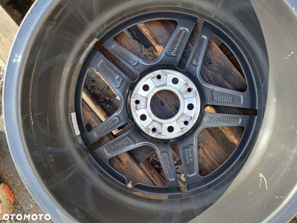 Oryg. Mercedes C-Klasa 205 A205 A2054019500 7.5j et44 18 AMG 4911 R-D - 2