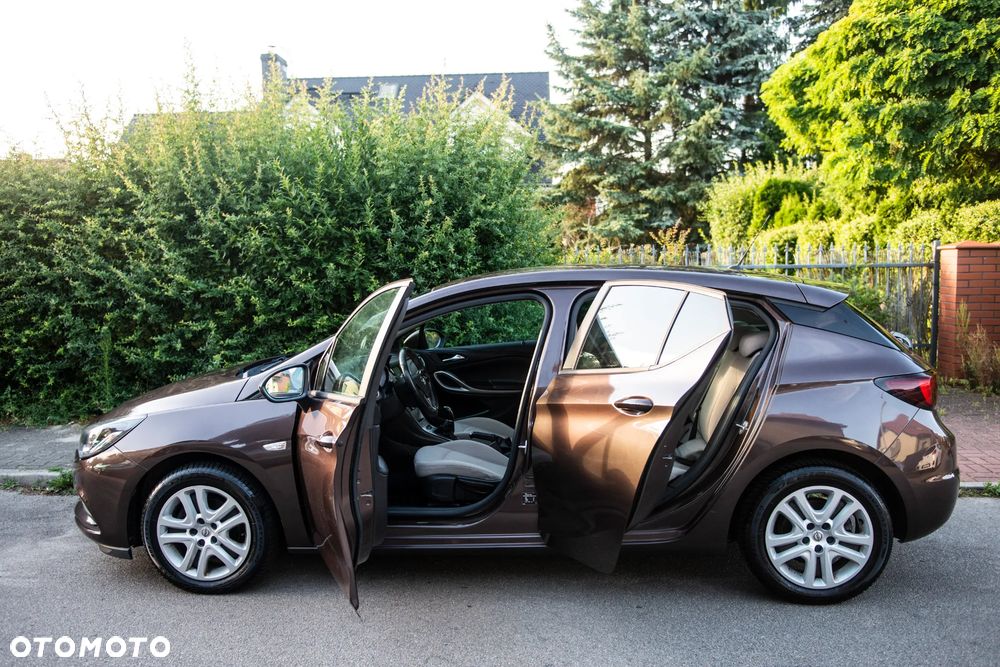 Opel Astra 1.4 Turbo Edition - 17