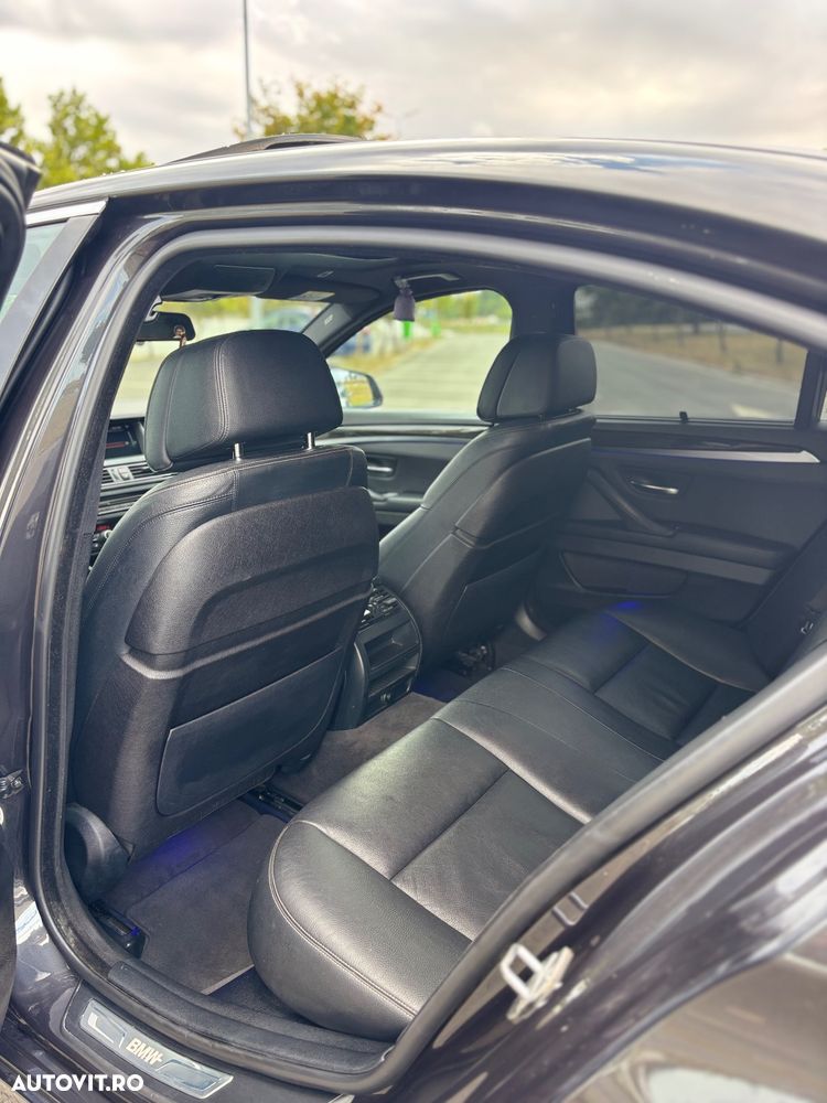 BMW Seria 5 520d Aut. Luxury Line - 10