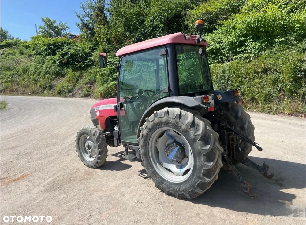 McCormick F85 - 2
