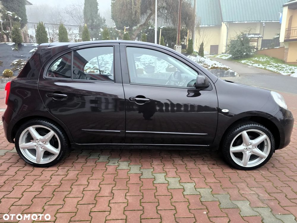 Nissan Micra 1.2 Bild der Frau - 9