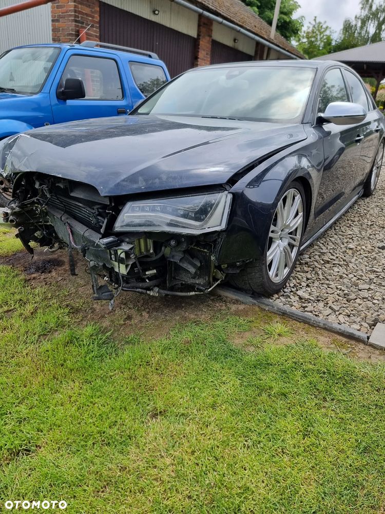 Audi S8 4.0 TFSI Quattro - 2