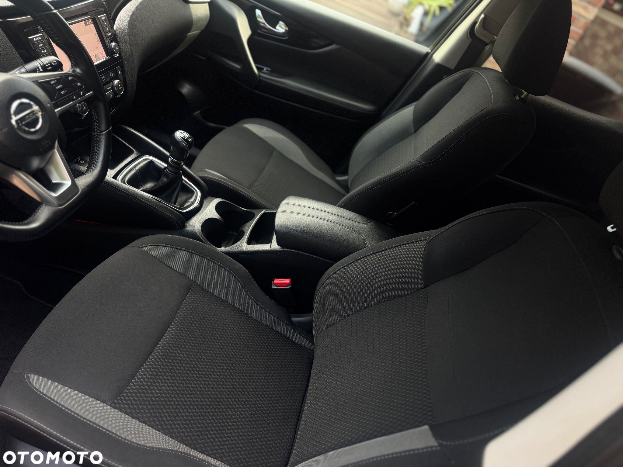 Nissan Qashqai 1.3 DIG-T Visia - 5
