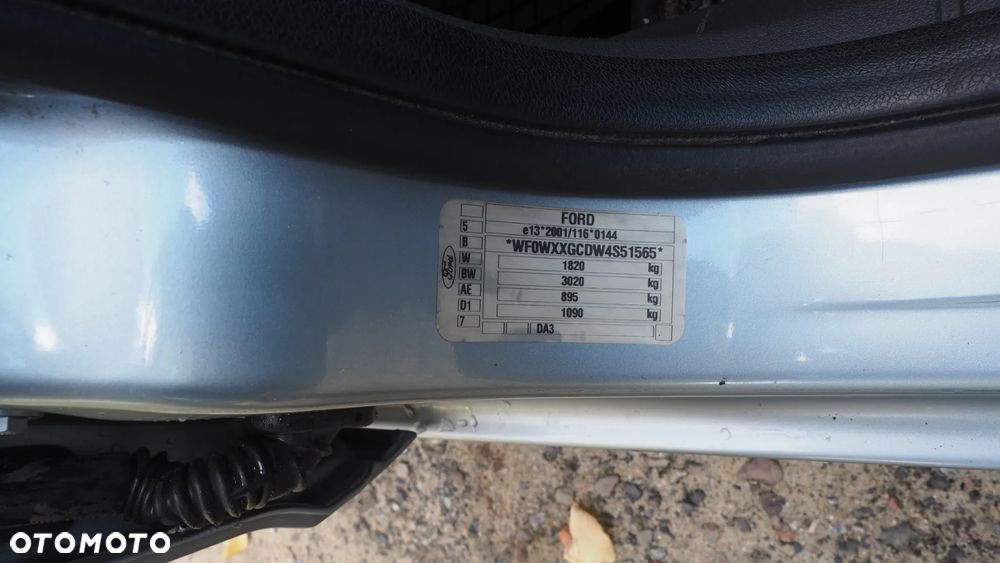 Ford Focus 1.6 16V Trend - 22