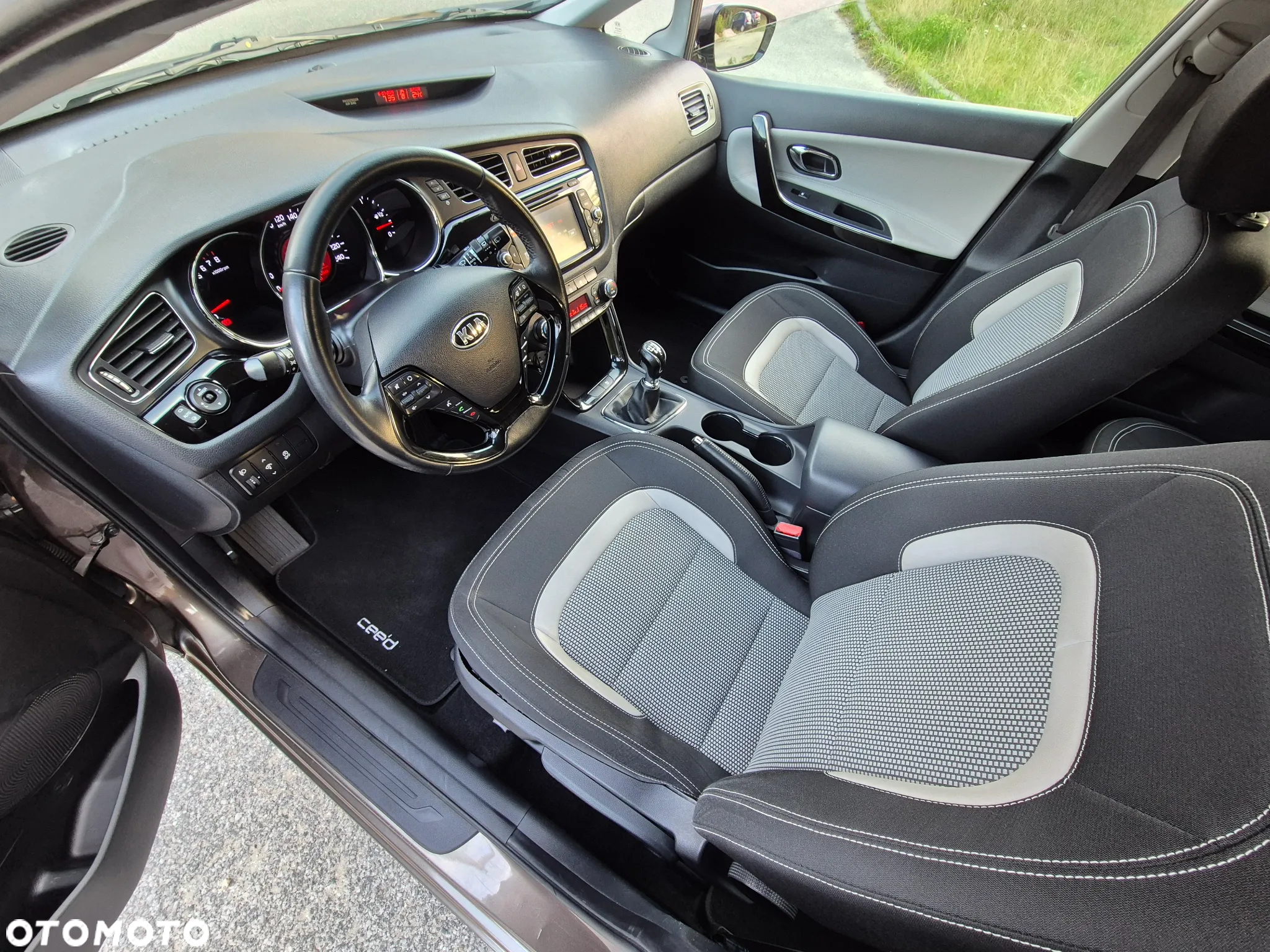 Kia Ceed Cee'd 1.6 GDI Business Line - 6