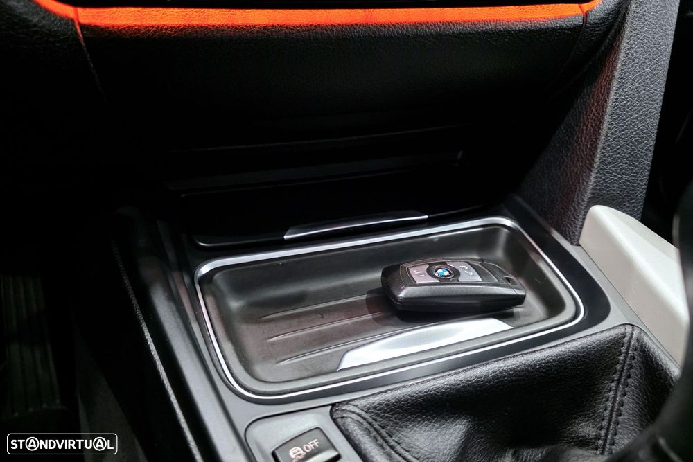 BMW 318 d Touring - 21