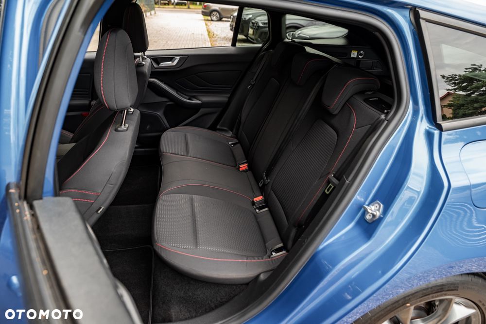 Ford Focus 1.5 EcoBlue Start-Stopp-System ST-LINE - 19