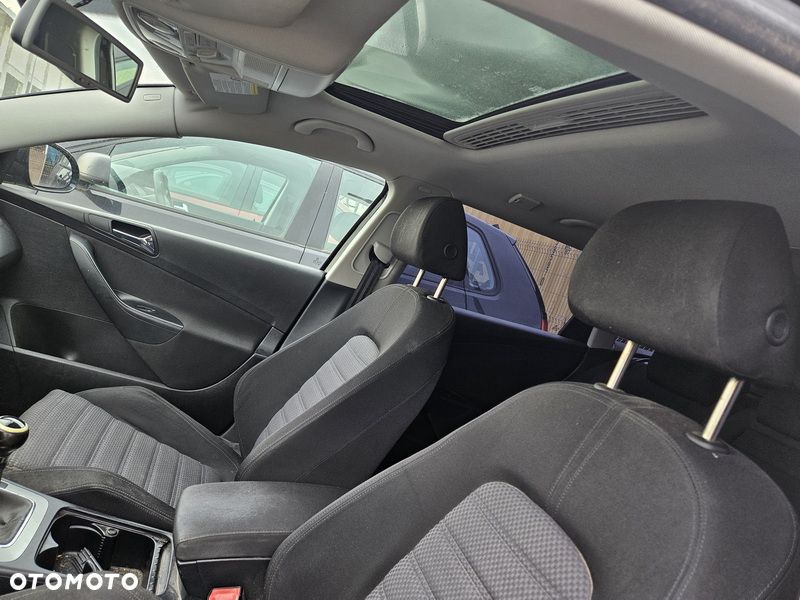 Volkswagen Passat 2.0 TDI Comfortline - 7