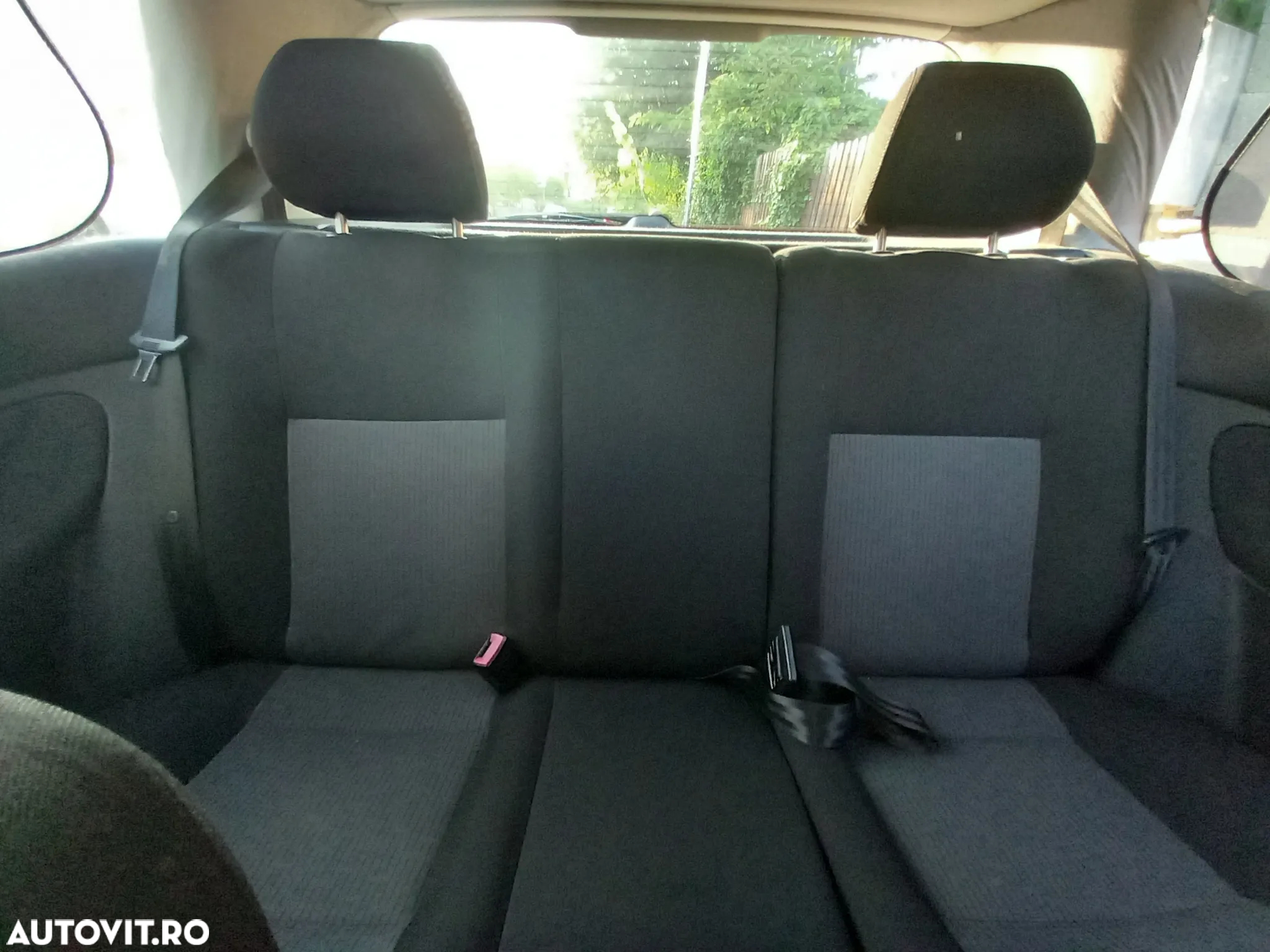 Volkswagen Golf 1.6 - 11