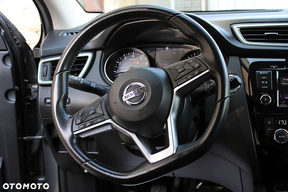 Nissan Qashqai 1.3 DIG-T N-Connecta - 17