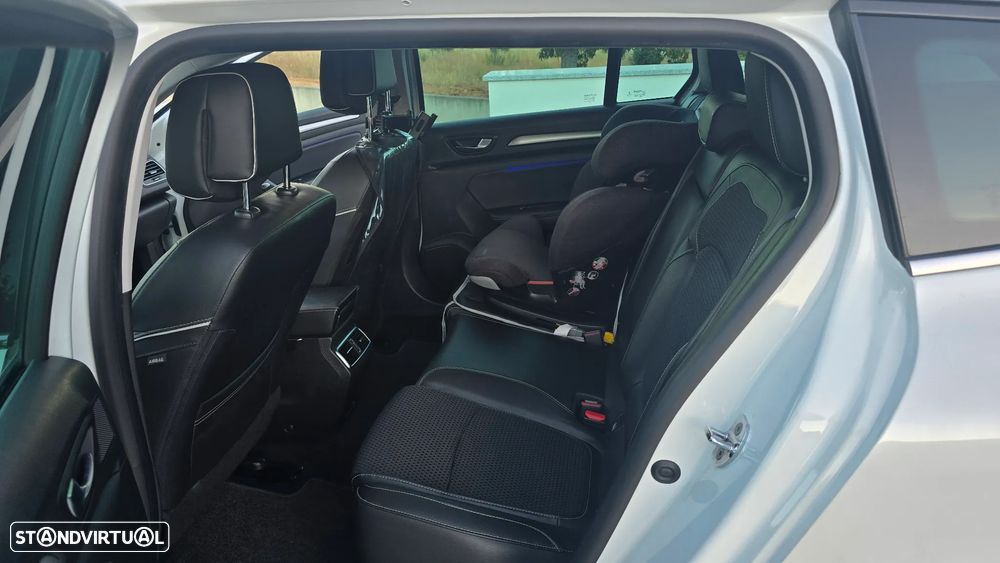 Renault Mégane Sport Tourer 1.5 Blue dCi Bose Edition - 19