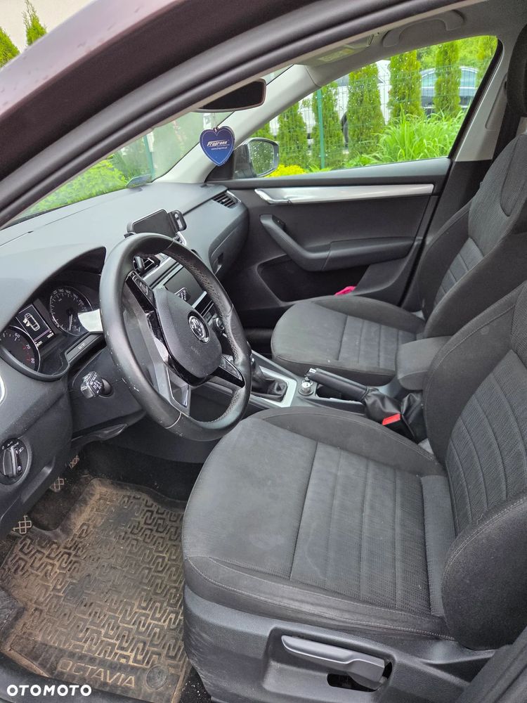 Skoda Octavia 1.4 TSI Ambition - 23