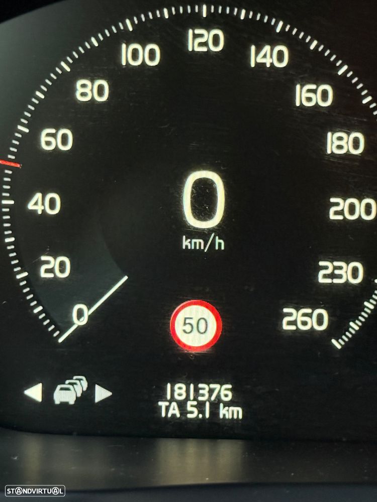 Volvo XC 90 2.0 D5 Inscription AWD - 25