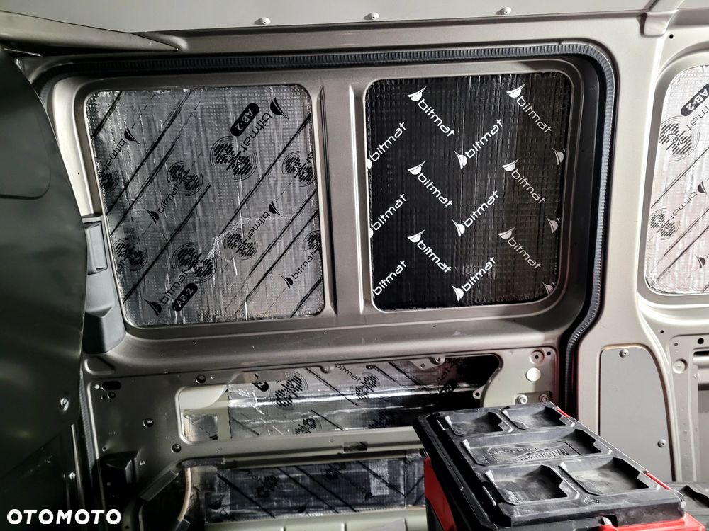 Volkswagen Transporter T6.1 - 16