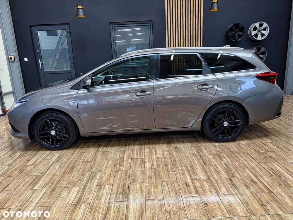 Toyota Auris 1.8 HSD Prestige - 12