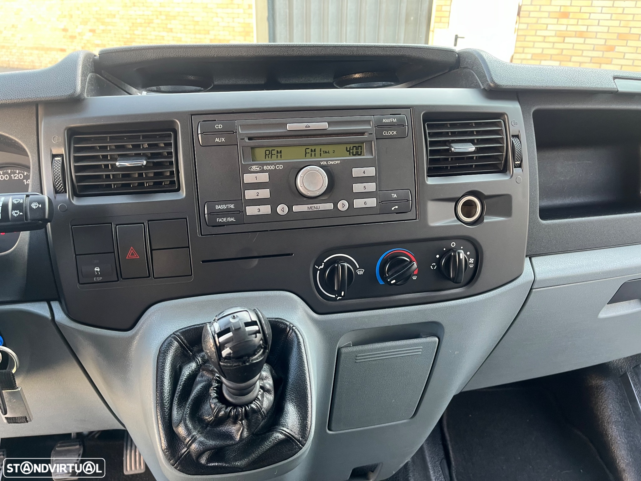 Ford TRANSIT/330L - 18