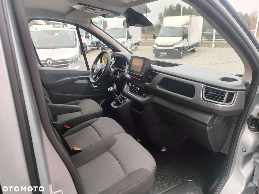 Renault Trafic - 17