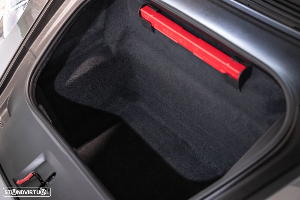 Porsche 911 (992) Targa 4 PDK - 32