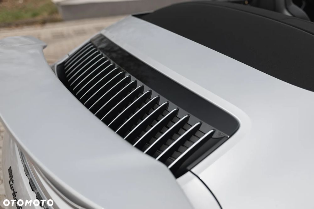 Porsche 911 Turbo S - 13