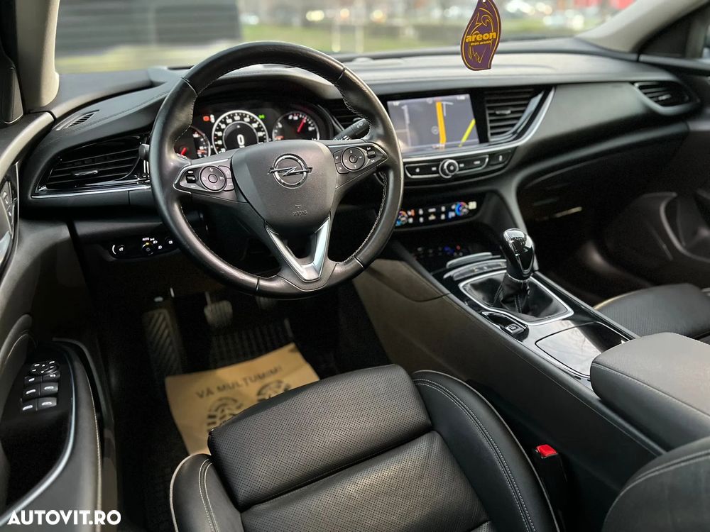 Opel Insignia Sports Tourer 1.6 ECOTEC Diesel Business Innovation - 21