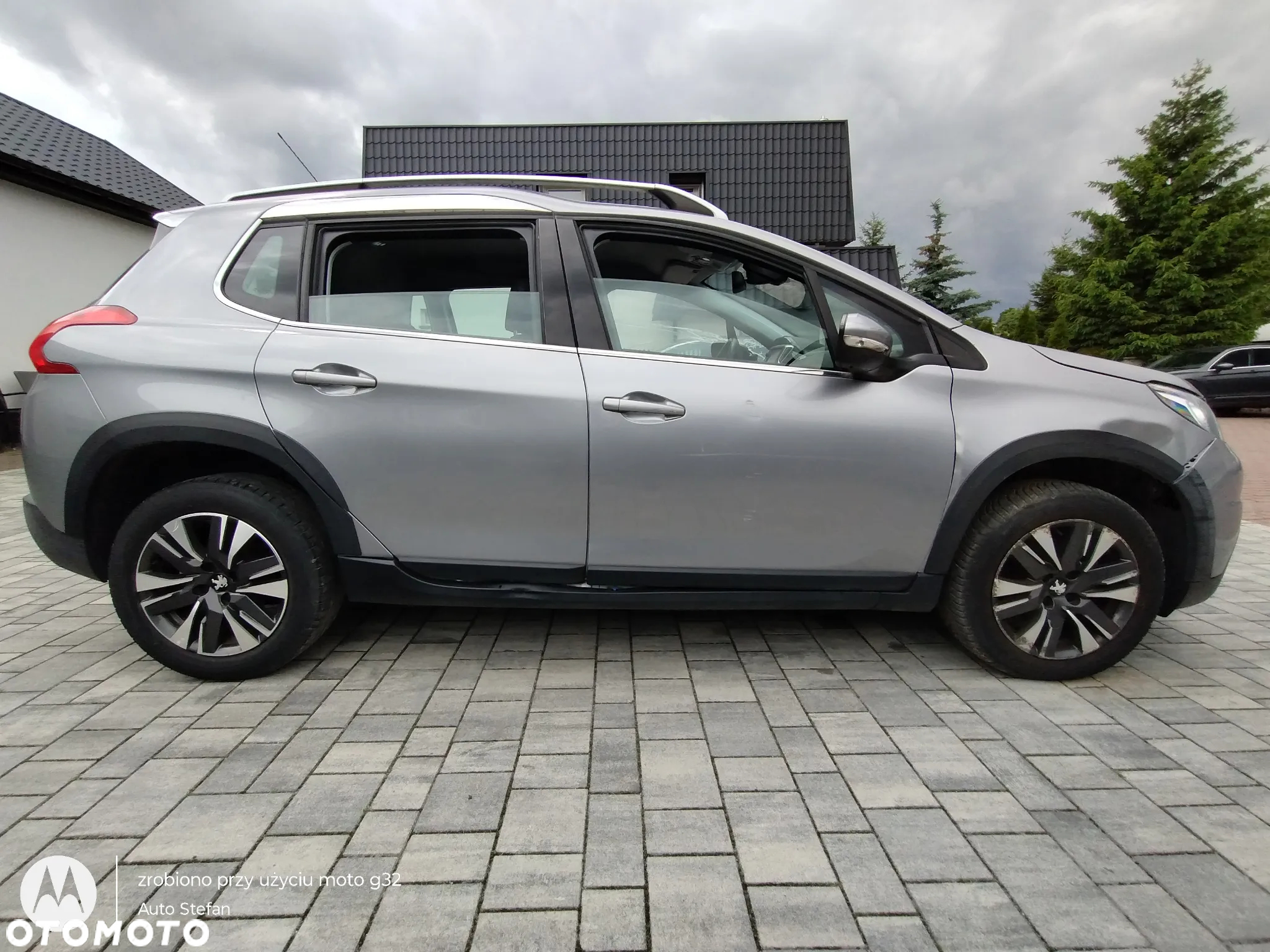 Peugeot 2008 - 8