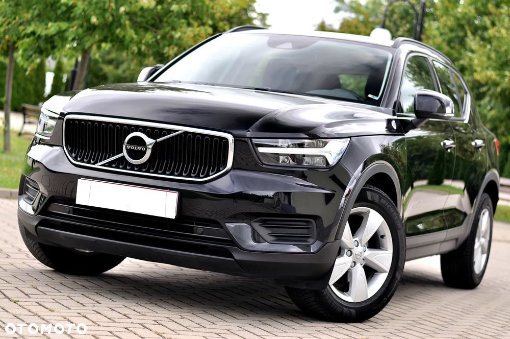 Volvo XC 40 T2 Momentum Pro - 1