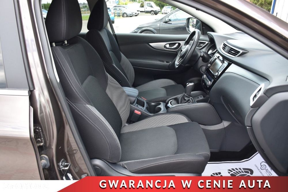 Nissan Qashqai 1.3 DIG-T N-Connecta DCT - 6
