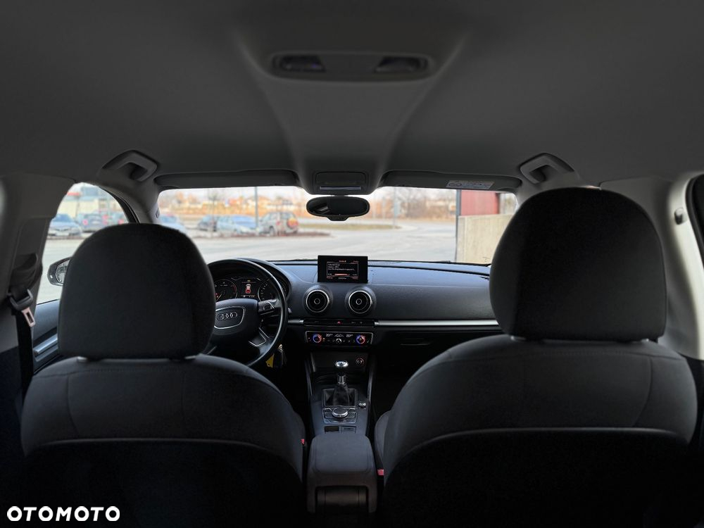 Audi A3 1.6 TDI ultra Attraction - 12