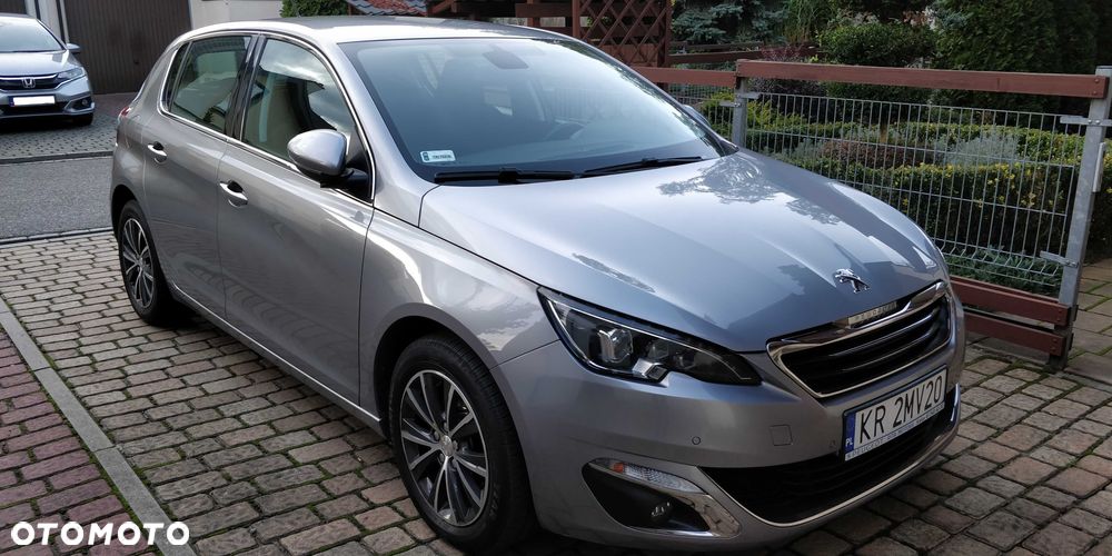 Peugeot 308 - 1
