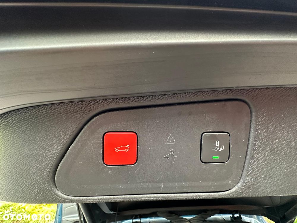 Peugeot 3008 225 e-EAT8 Allure Pack - 18